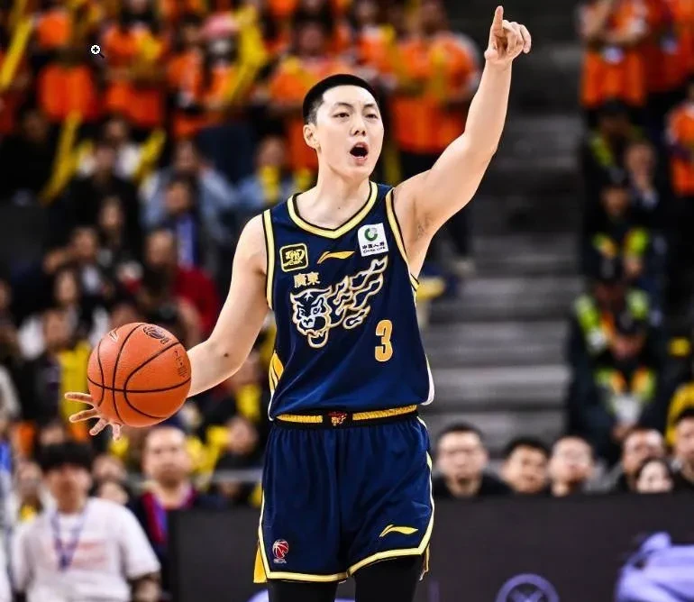 关于转会期体能课后，广东宏远豪取连胜备战国王杯，赛场秩序良好，心理建设被强调的信息-真人娱乐