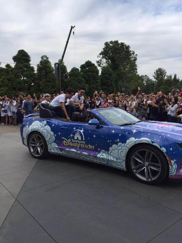 那不勒斯训练开放日，转会期伤情更新引欢呼，欧超杯在即，临场指挥获称赞的简单介绍-开云体育