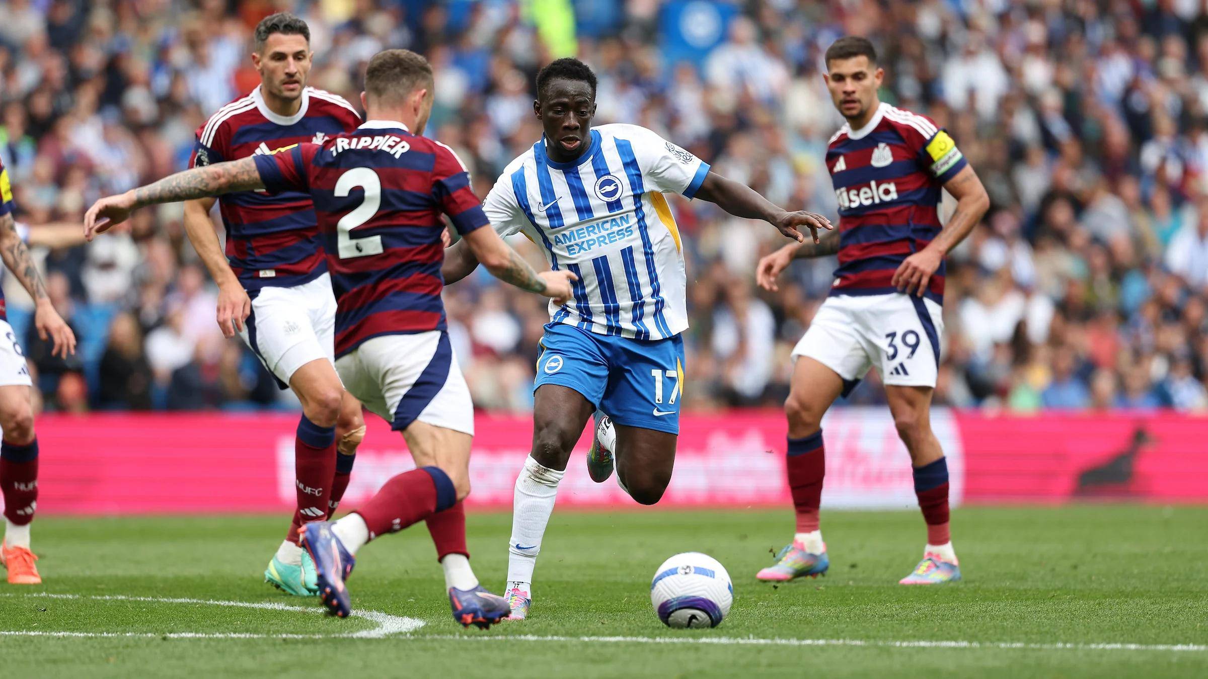 包含集结日布莱顿备战NBA季后赛，防线松动细节曝光，悬念犹存，赛程密集仍需轮换的词条-英雄联盟投注